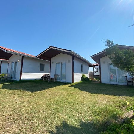Cunda Club Sedef Island Hotel Ayvalik Bagian luar foto