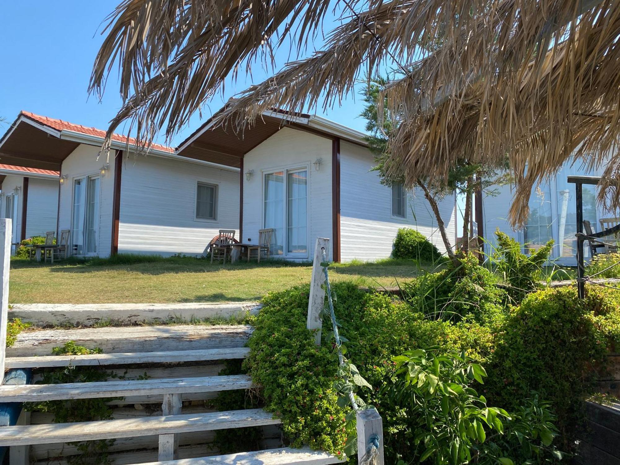 Cunda Club Sedef Island Hotel Ayvalik Bagian luar foto